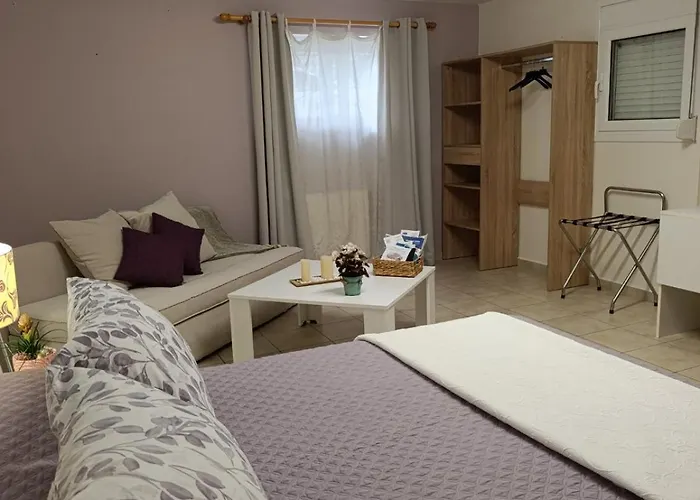 アパート Lucia アルゴストリオン